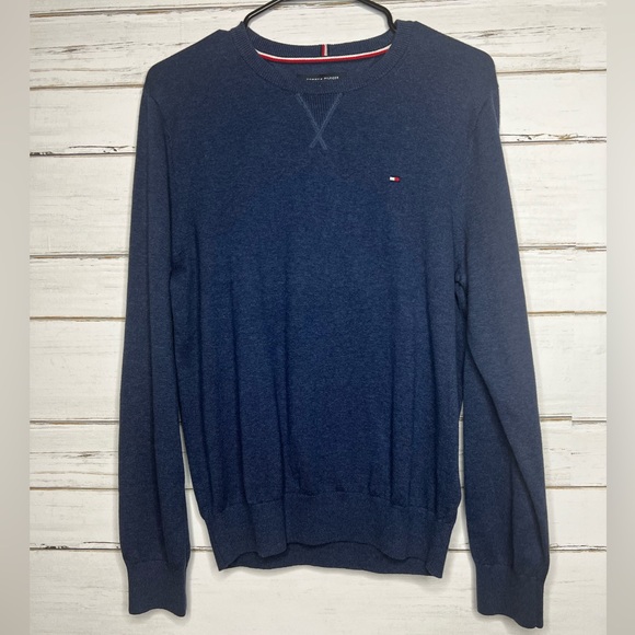 Tommy Hilfiger Sweater - Picture 1 of 6